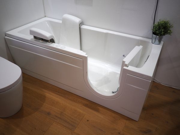 Cost of Walk In Tub Repair in Powhatan